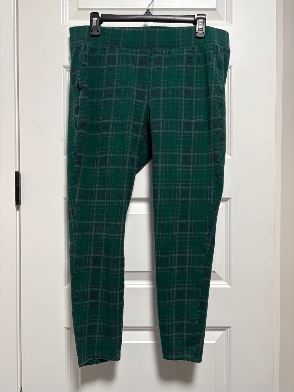 torrid Dark Green Plaid Leggings